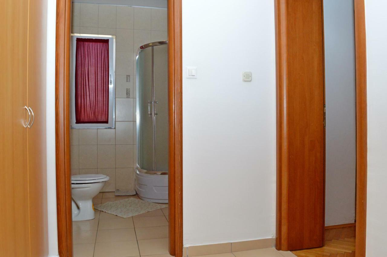 Apartmani Macak II Novalja Exterior photo