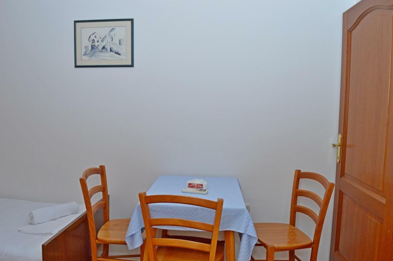 Apartmani Macak II Novalja Exterior photo