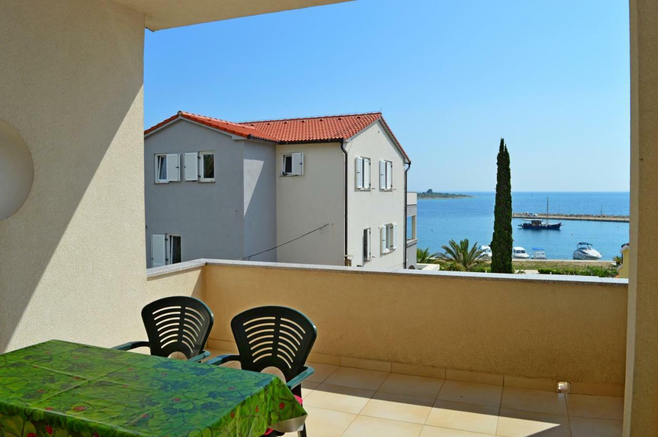 Apartmani Macak II Novalja Exterior photo
