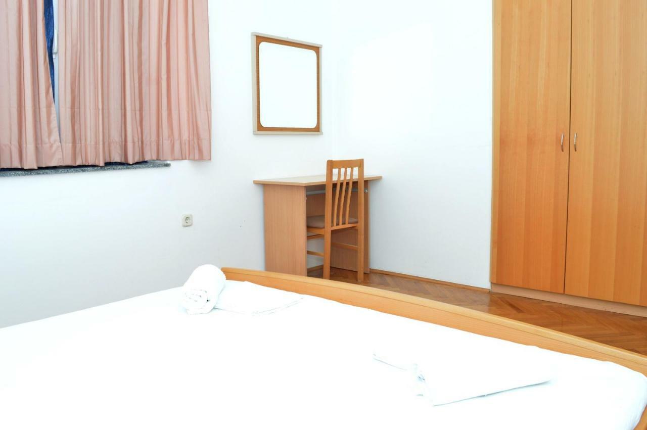 Apartmani Macak II Novalja Exterior photo